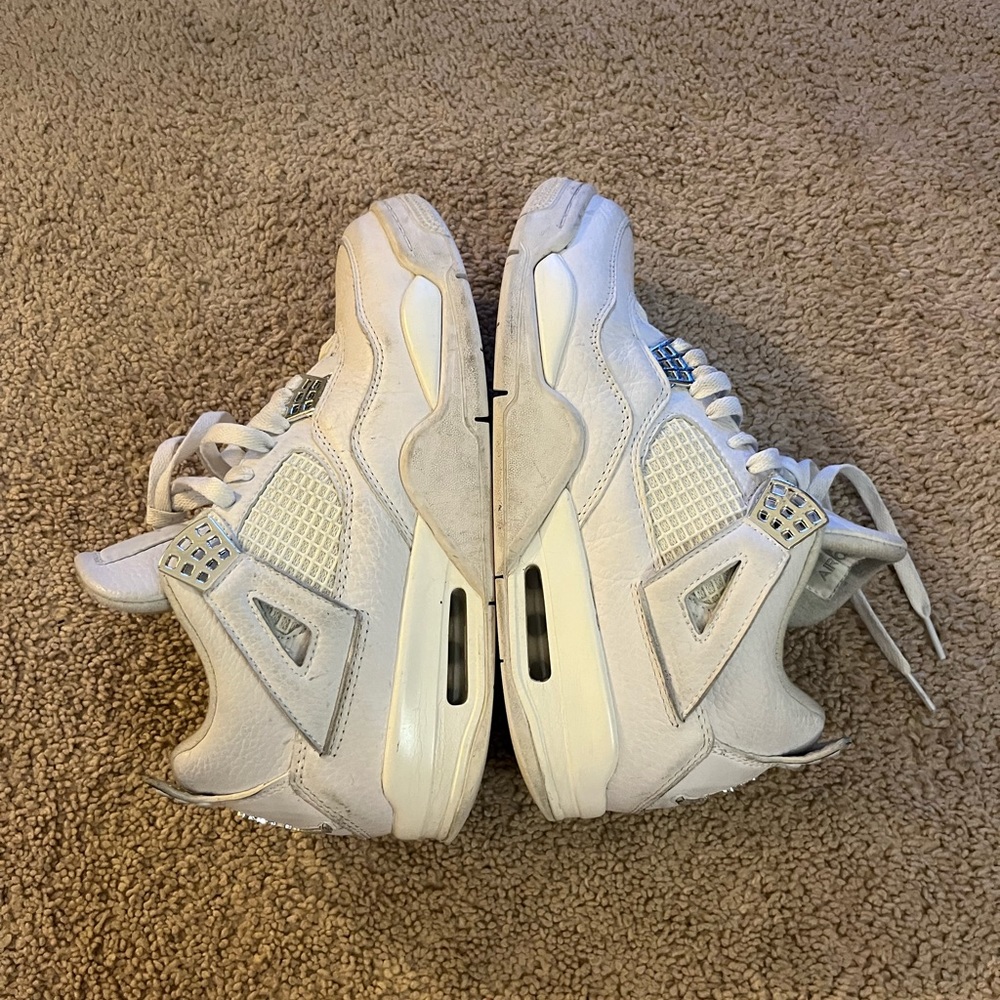 Jordan 4 “Pure Money” (Size 8 Men’s)